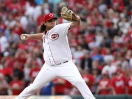 ian gibaut in Cincinnati Reds uniform