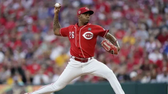 Raisel Iglesias Reds