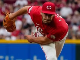 Joe La Sorsa throws